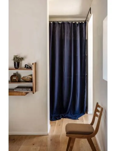 découvrez comment les rideaux, un intemporel de la décoration, sont réinventés pour allier élégance et modernité dans votre intérieur.