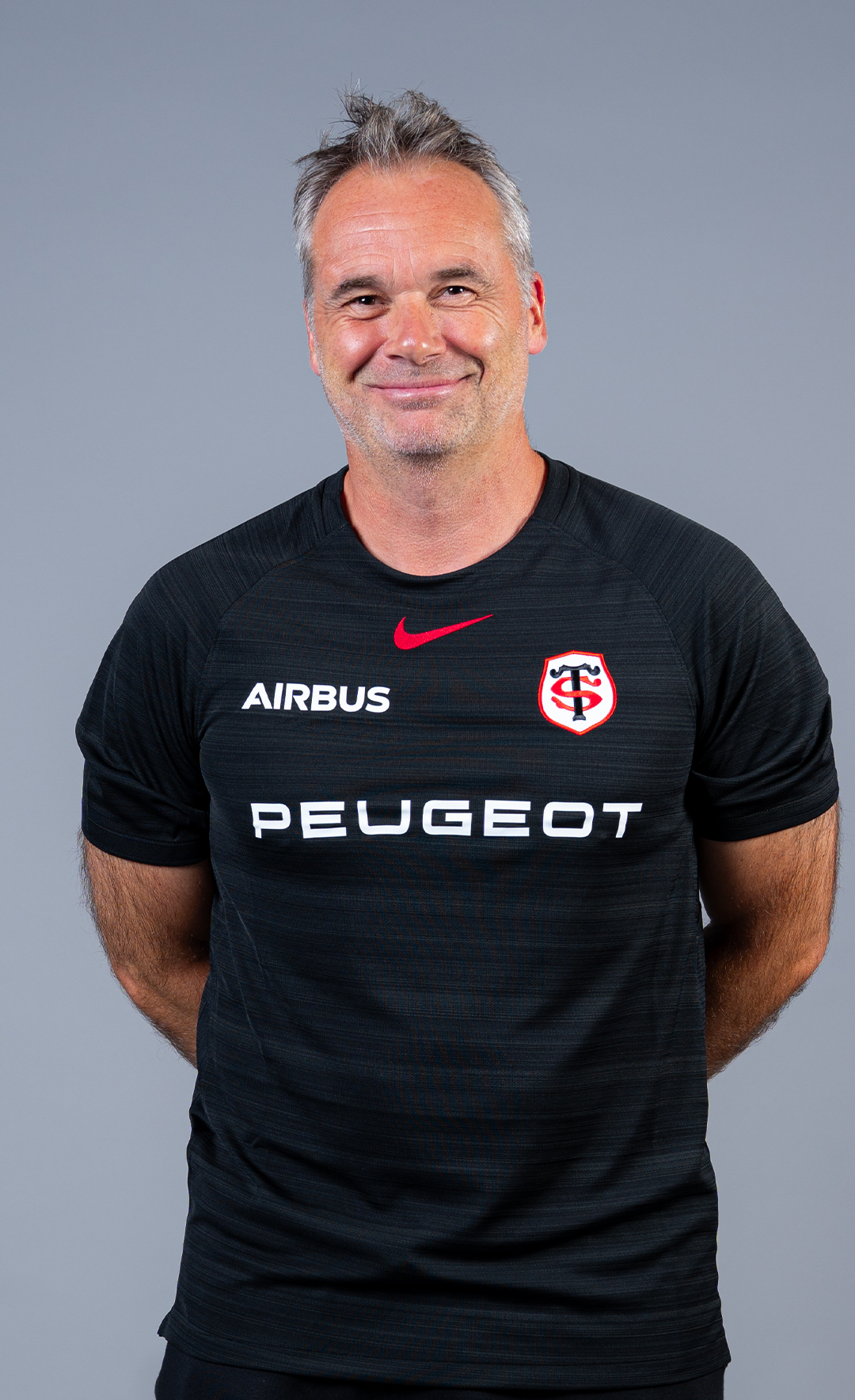découvrez l'analyse critique d'ugo mola sur la prestation du stade toulousain, ses points forts et axes d'amélioration après leur dernier match.